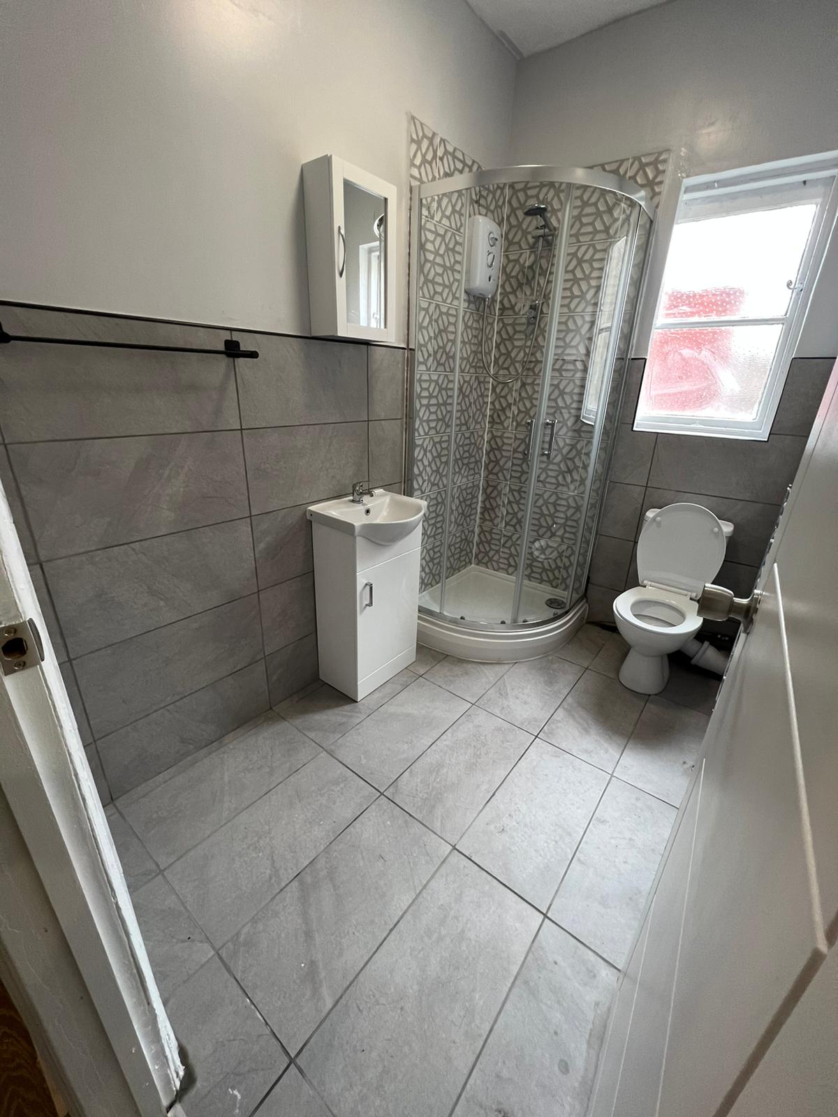 🌟 Single Room – Sylvan Avenue (N22 5JA)